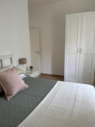 Puccini Apartment Modena Bagian luar foto